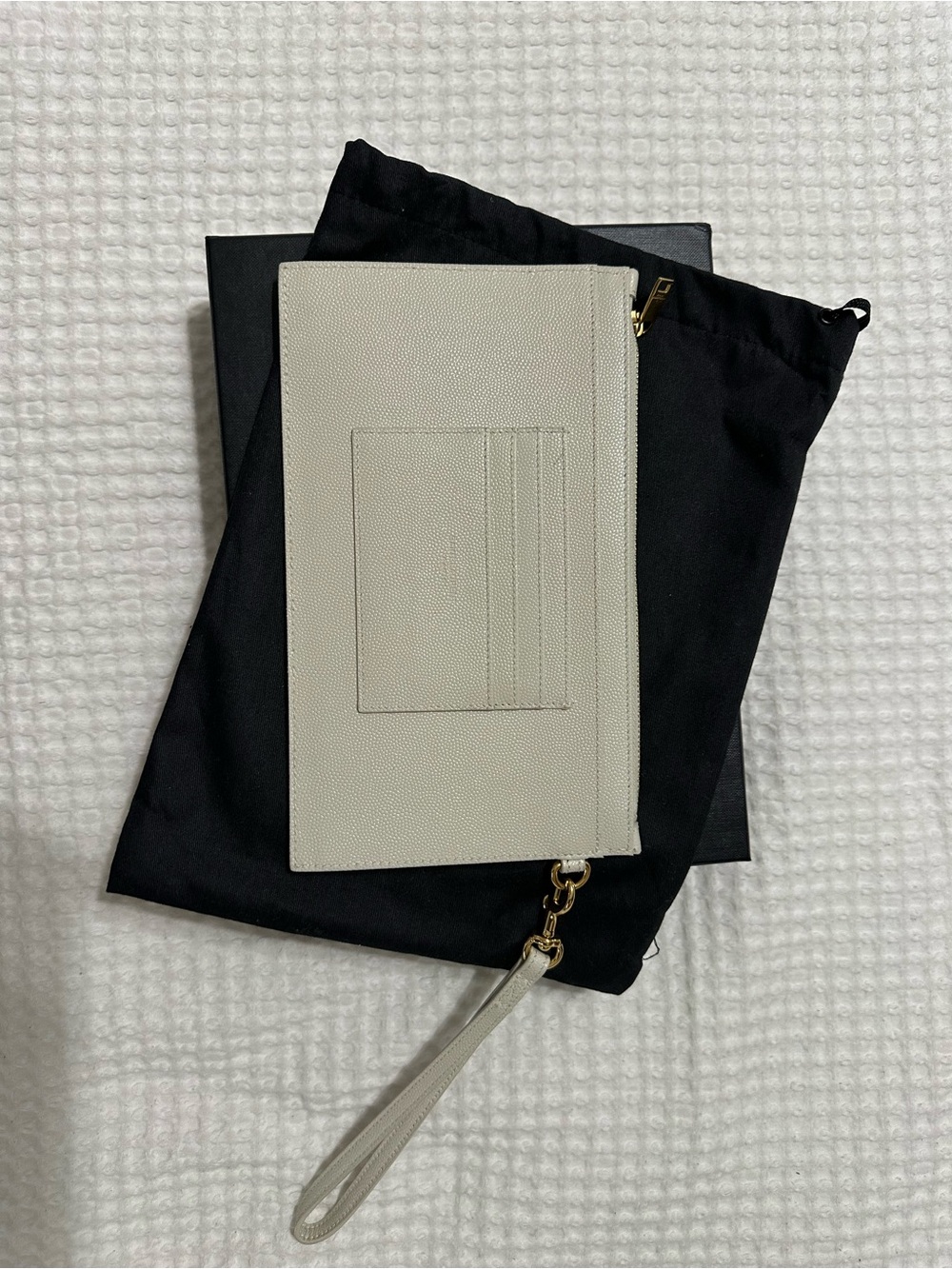 YSL Monogram Large Bill Pouch in Grained Leather - Picture 2 of 4